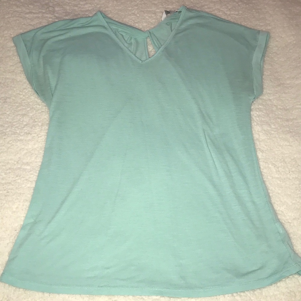 ‼️Twisted Teal T-shirt‼️